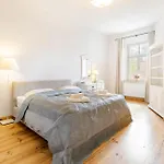 Prestige Old Town By Reside Baltic *